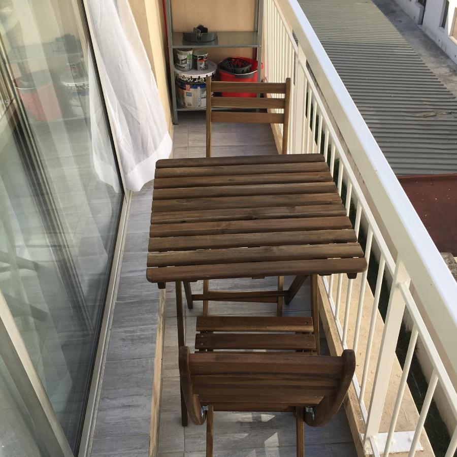 Aparthotel Studio carré d'or situé à 50 m de la plage à Nice Extérieur photo