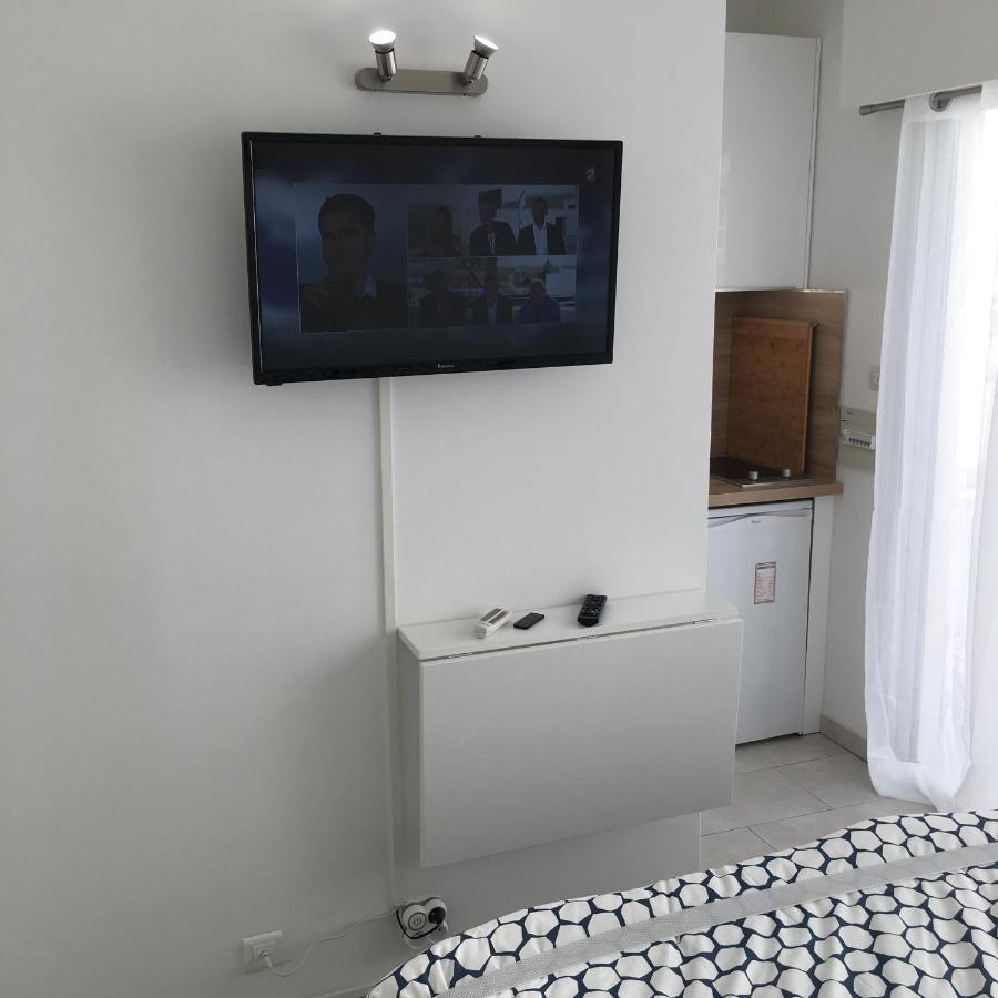 Aparthotel Studio carré d'or situé à 50 m de la plage à Nice Extérieur photo