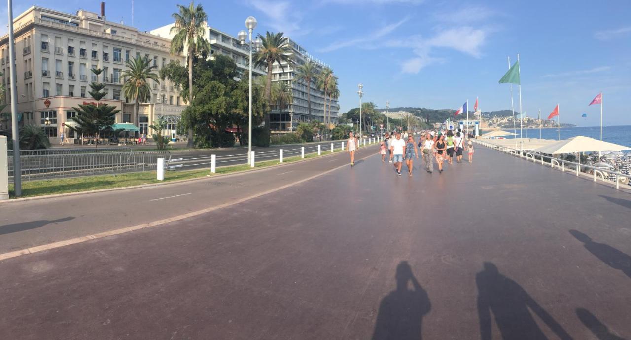 Aparthotel Studio carré d'or situé à 50 m de la plage à Nice Extérieur photo