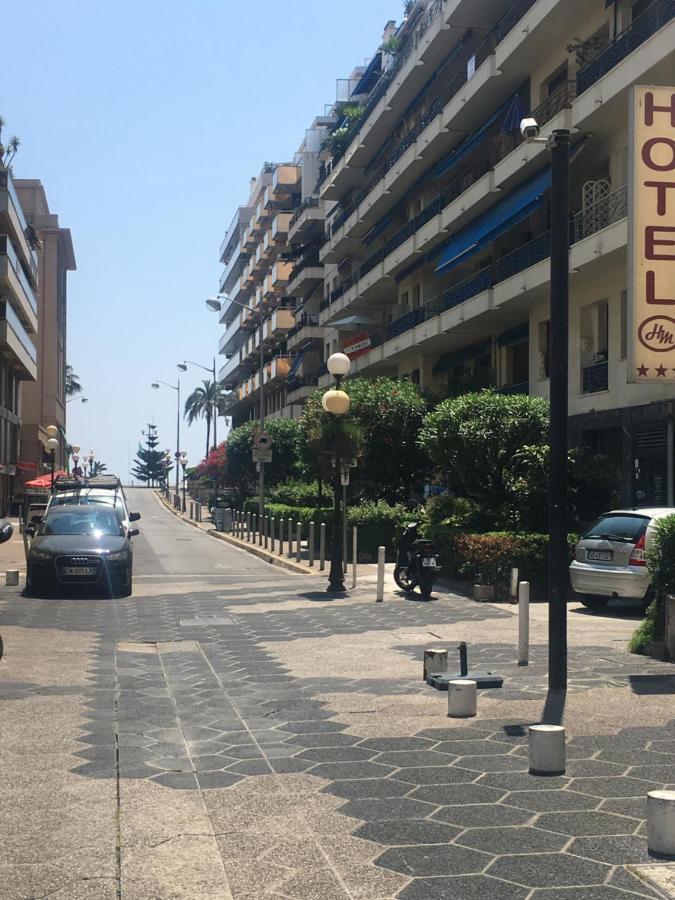 Aparthotel Studio carré d'or situé à 50 m de la plage à Nice Extérieur photo
